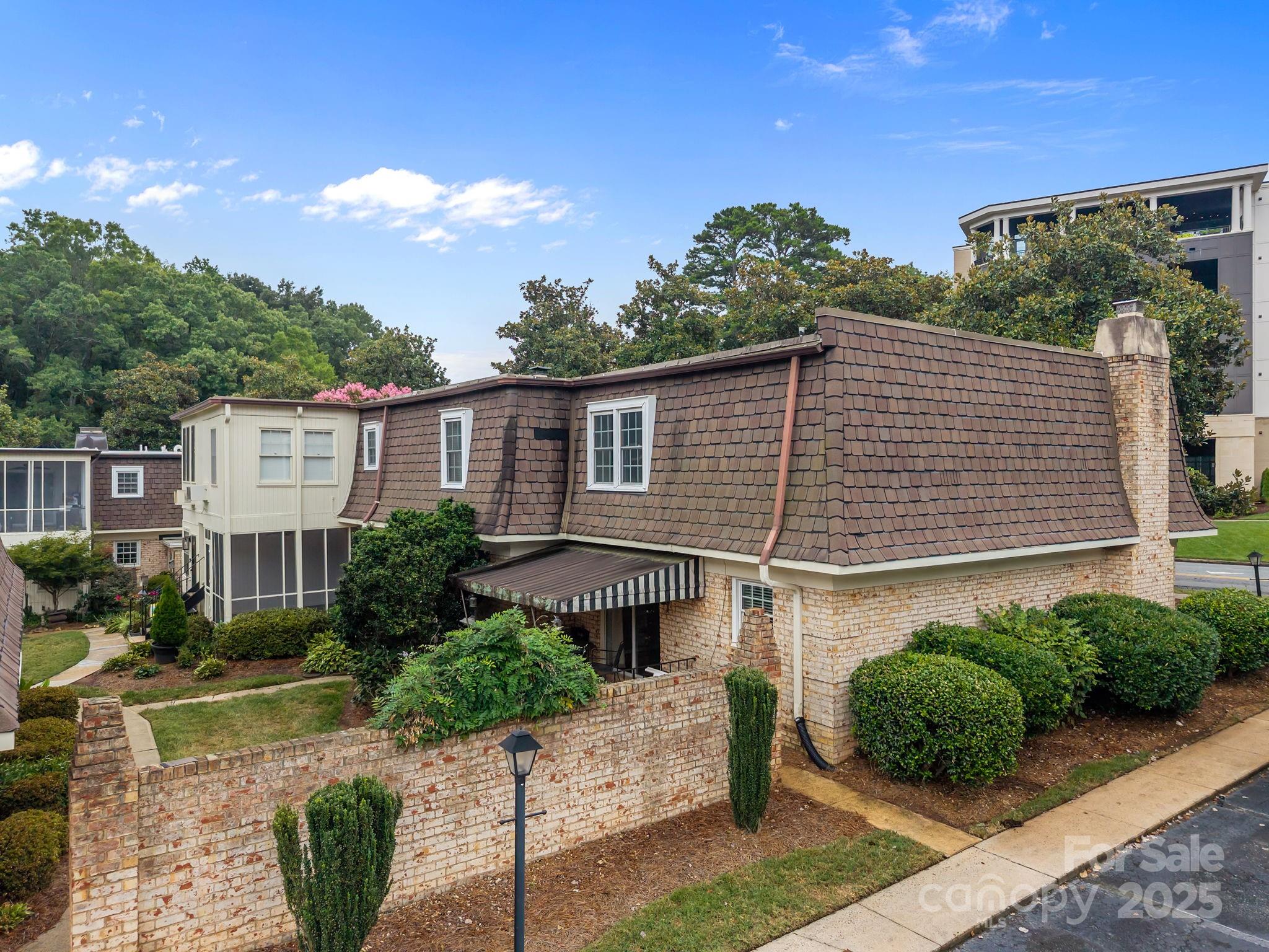 1700 Roxborough Road A