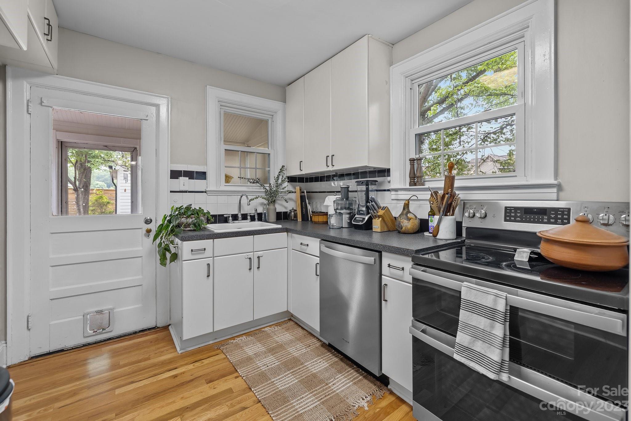 Commonwealth - Residential