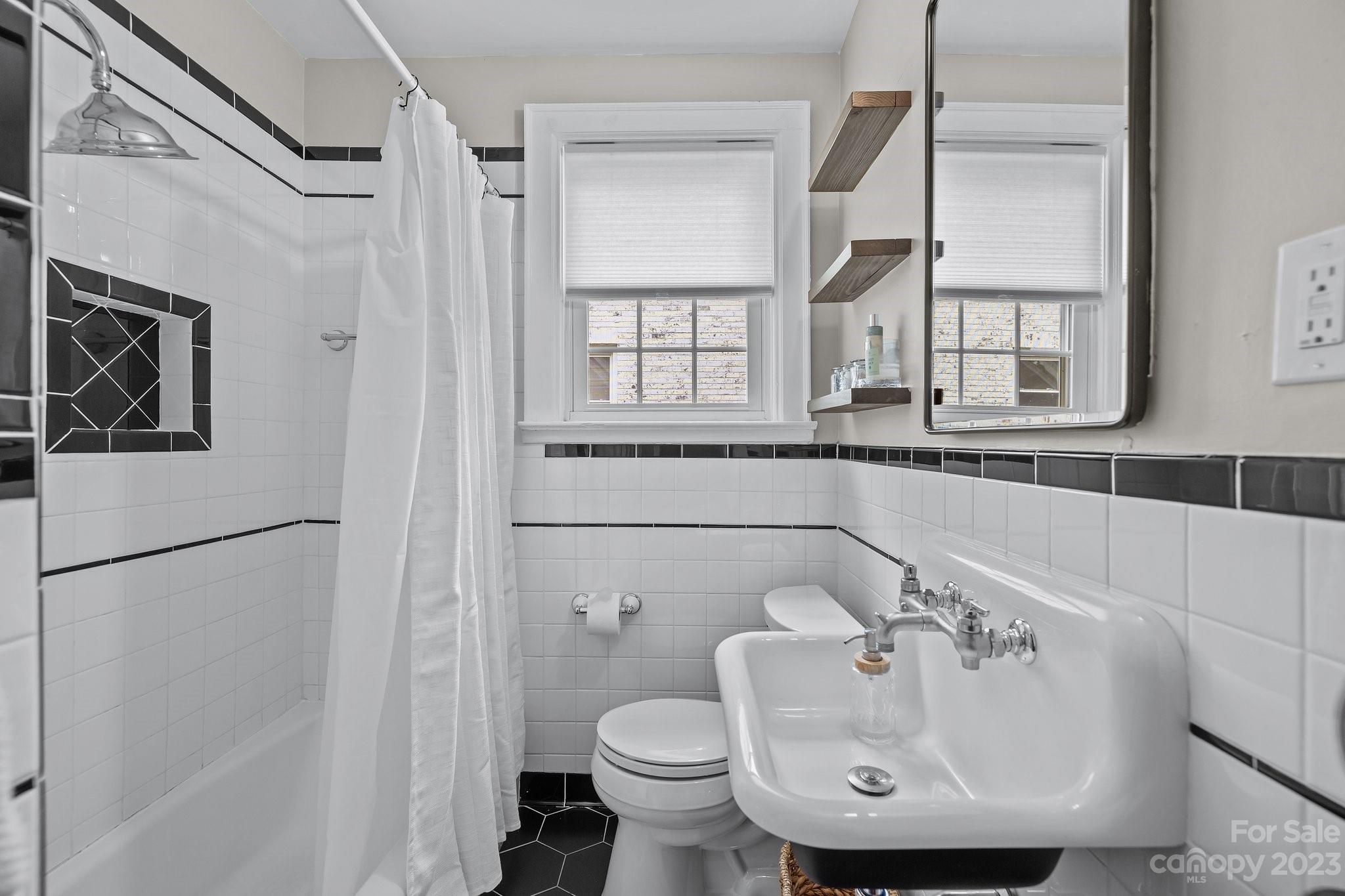 Commonwealth - Residential