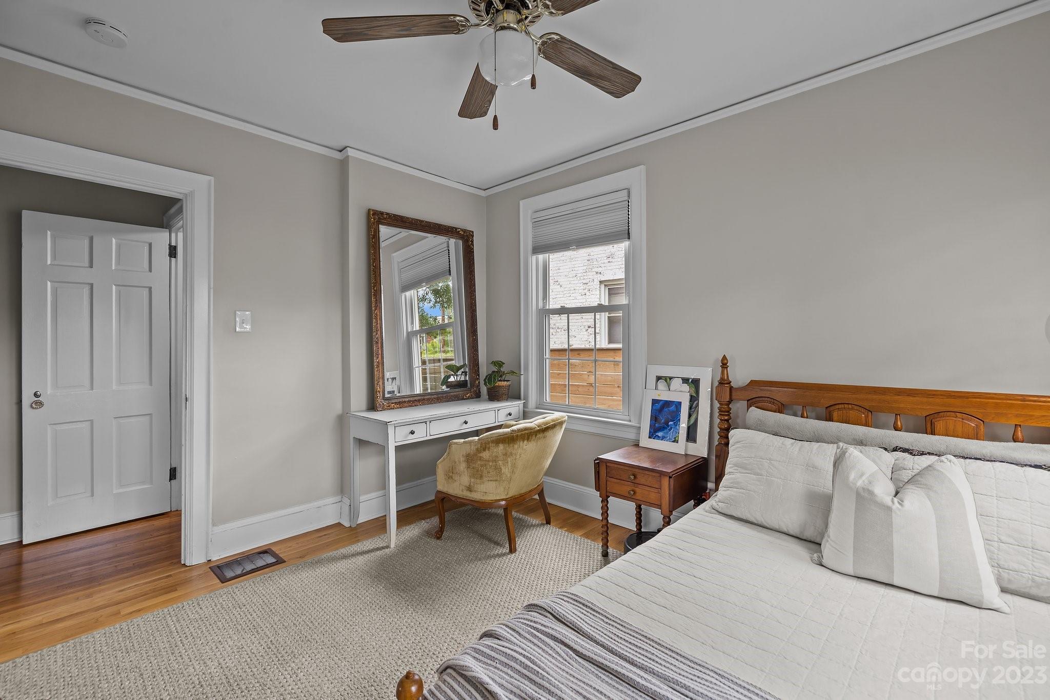 Commonwealth - Residential