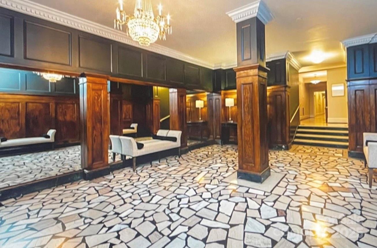 301 W 10th Street 106