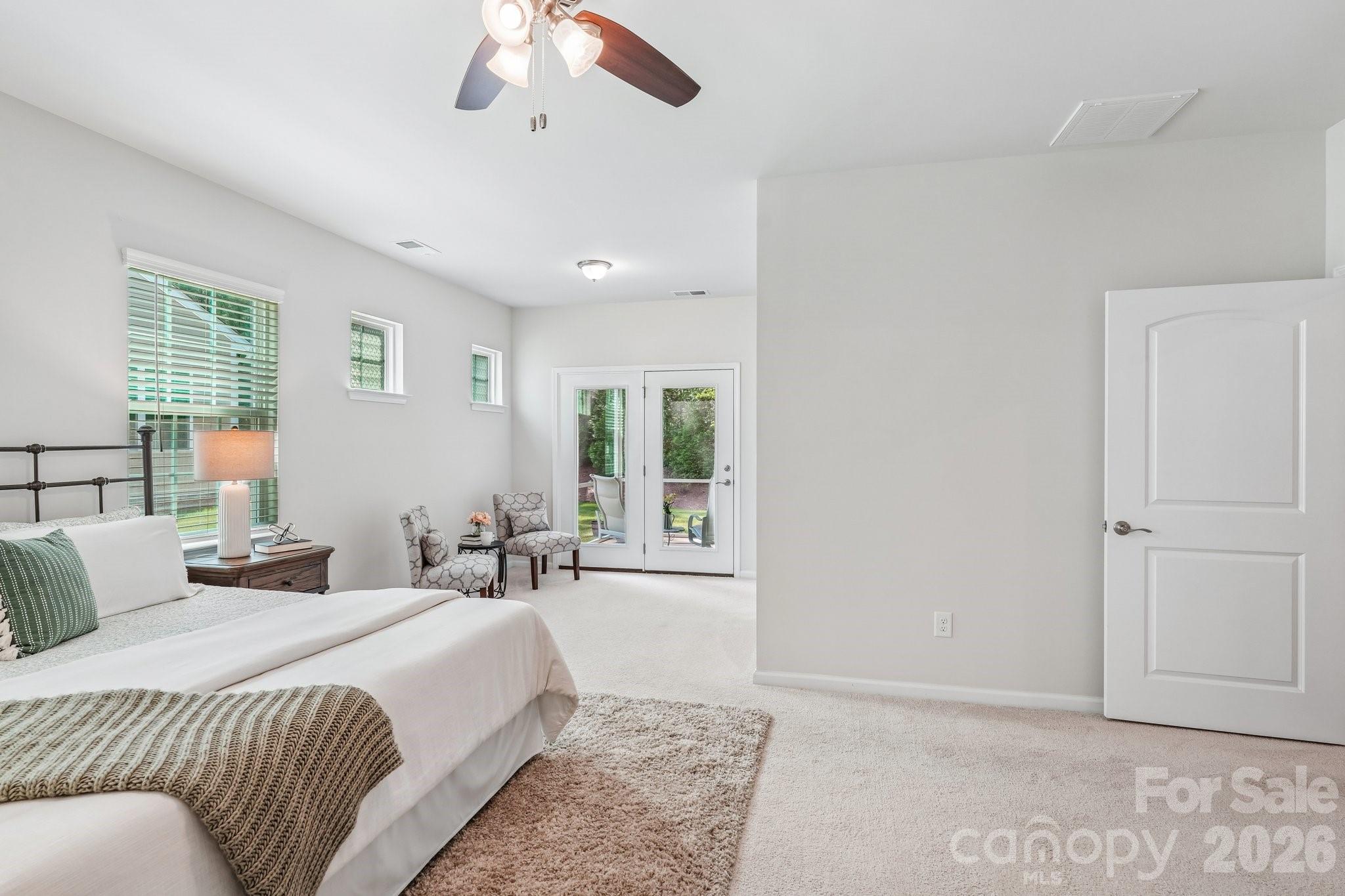 Imagery on Mtn Island - Residential