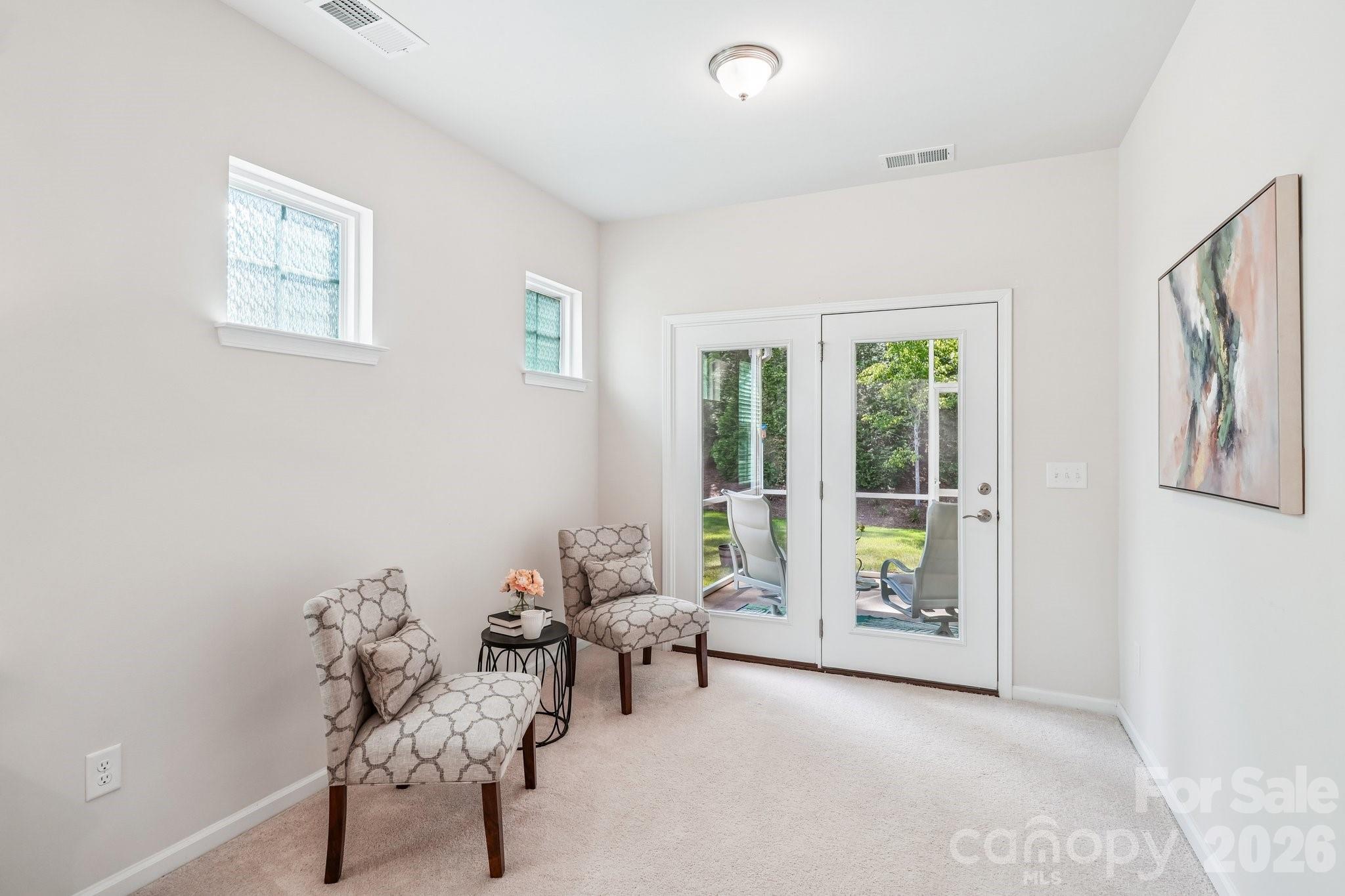 Imagery on Mtn Island - Residential