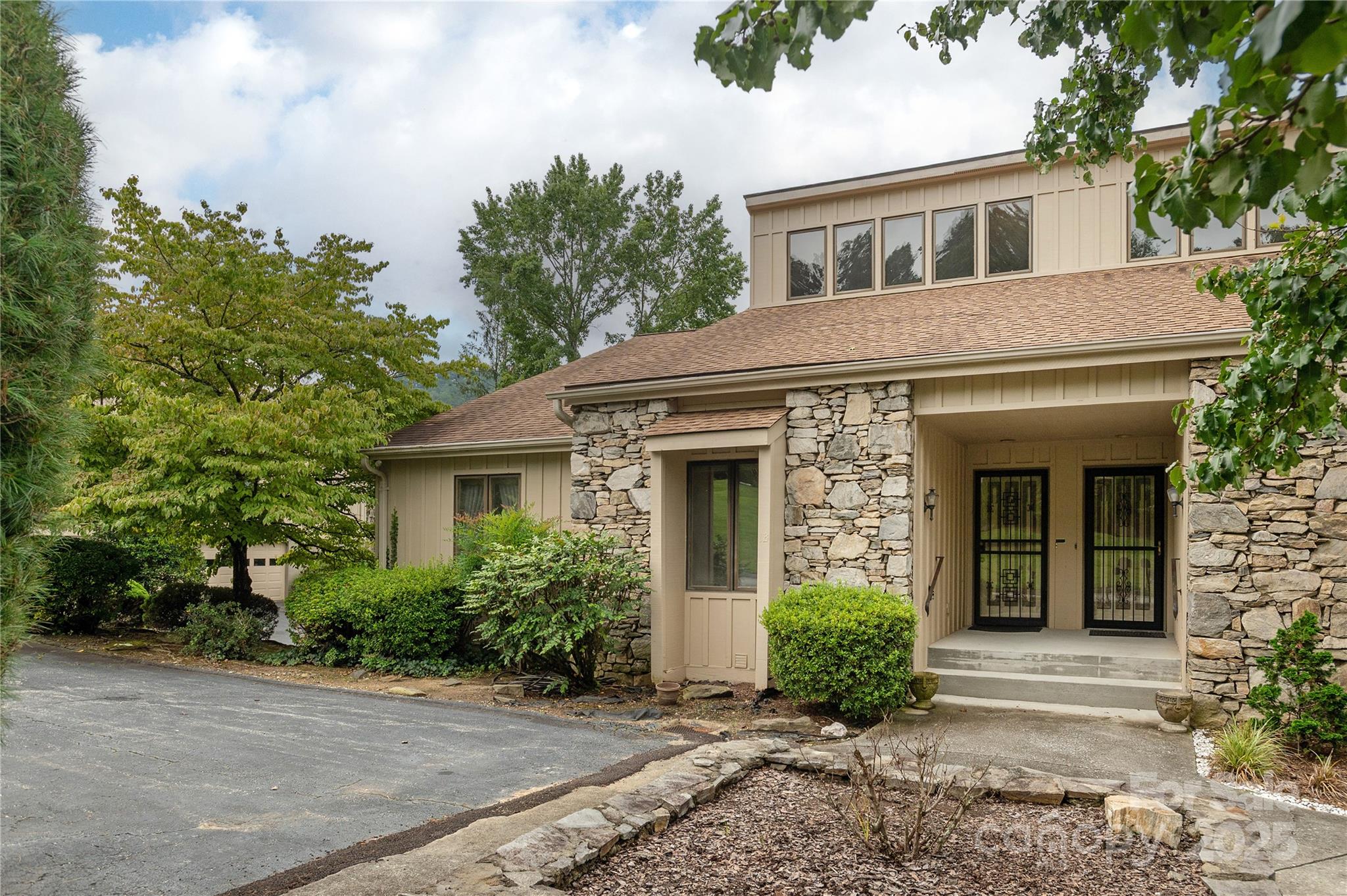 1 Westridge Court Unit B