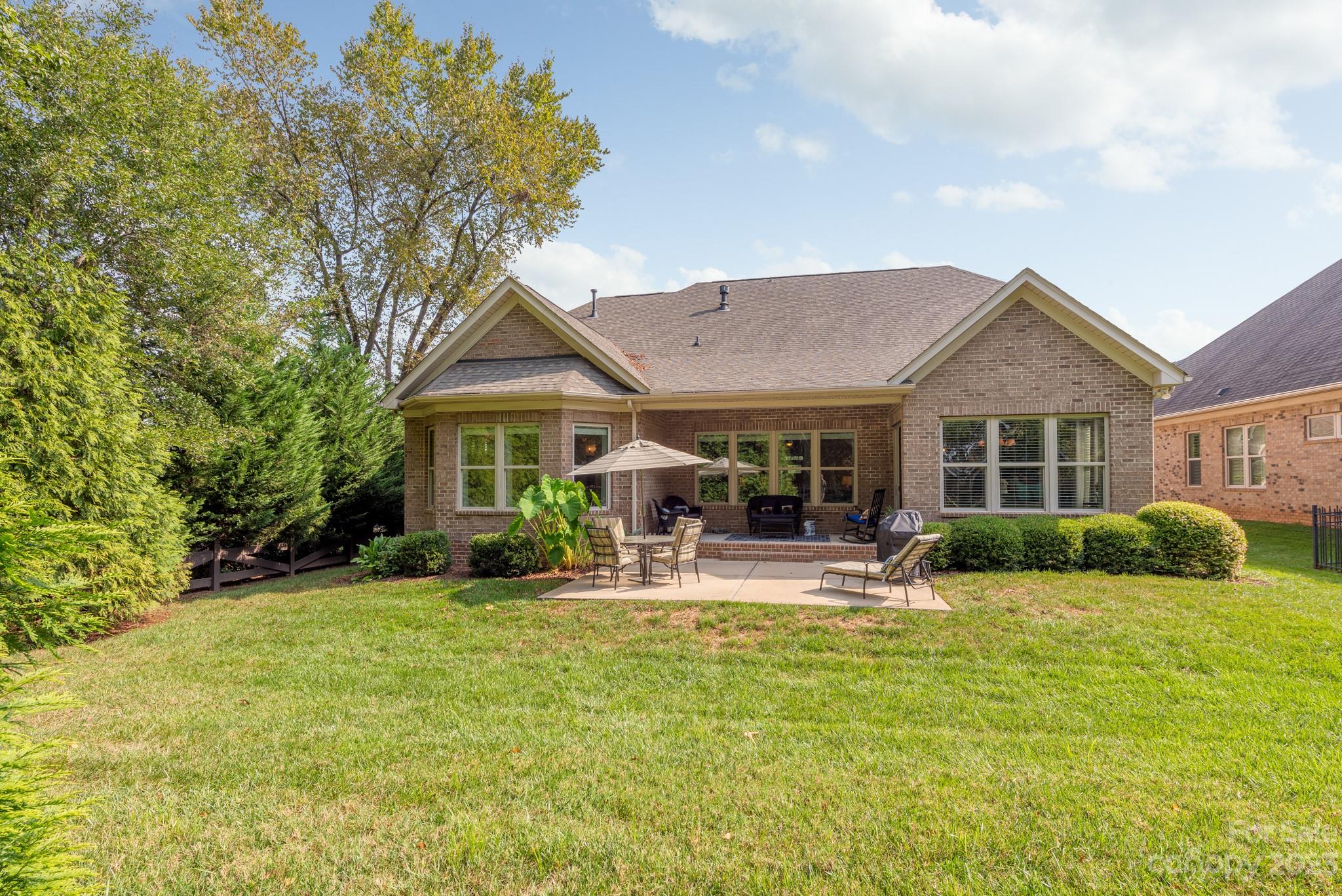 Barber Rock - Residential