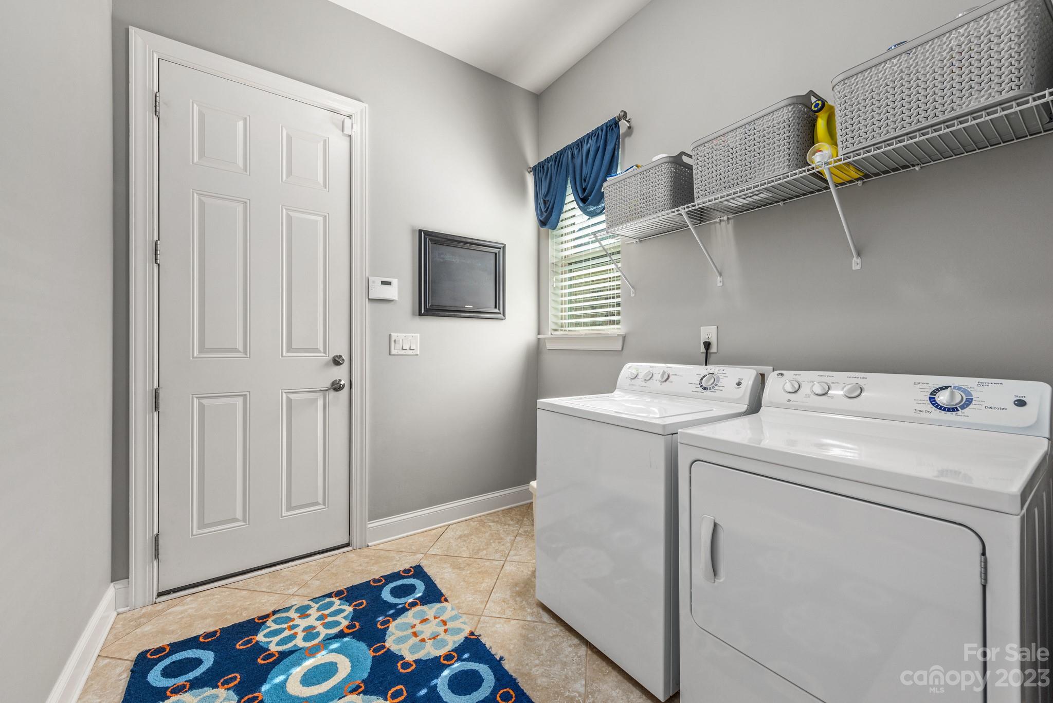 Barber Rock - Residential