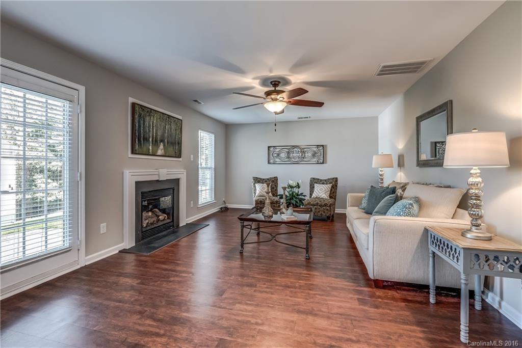 Curtis Pond - Residential