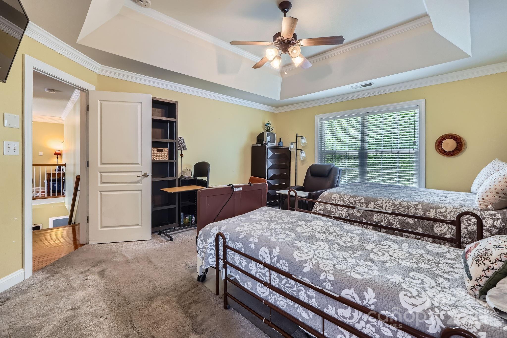 Charlotte, North Carolina 28213, United States, 4 Bedrooms Bedrooms, ,4 BathroomsBathrooms,Residential,Under Contract,112251