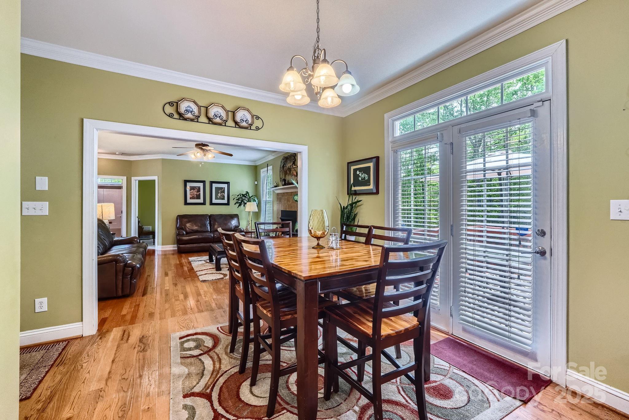 Charlotte, North Carolina 28213, United States, 4 Bedrooms Bedrooms, ,4 BathroomsBathrooms,Residential,Under Contract,112251