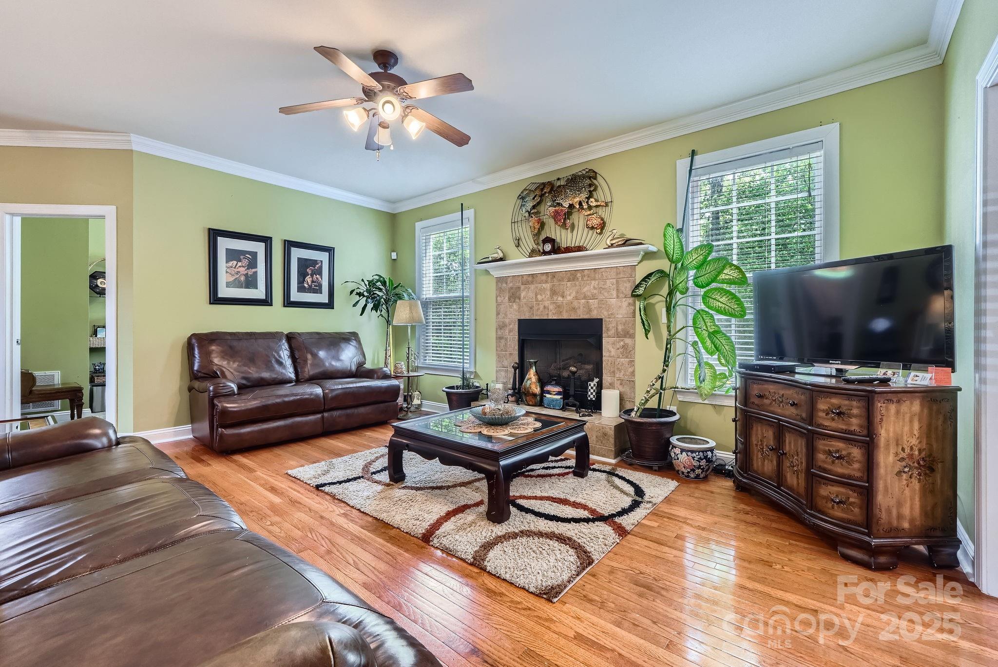 Charlotte, North Carolina 28213, United States, 4 Bedrooms Bedrooms, ,4 BathroomsBathrooms,Residential,Under Contract,112251