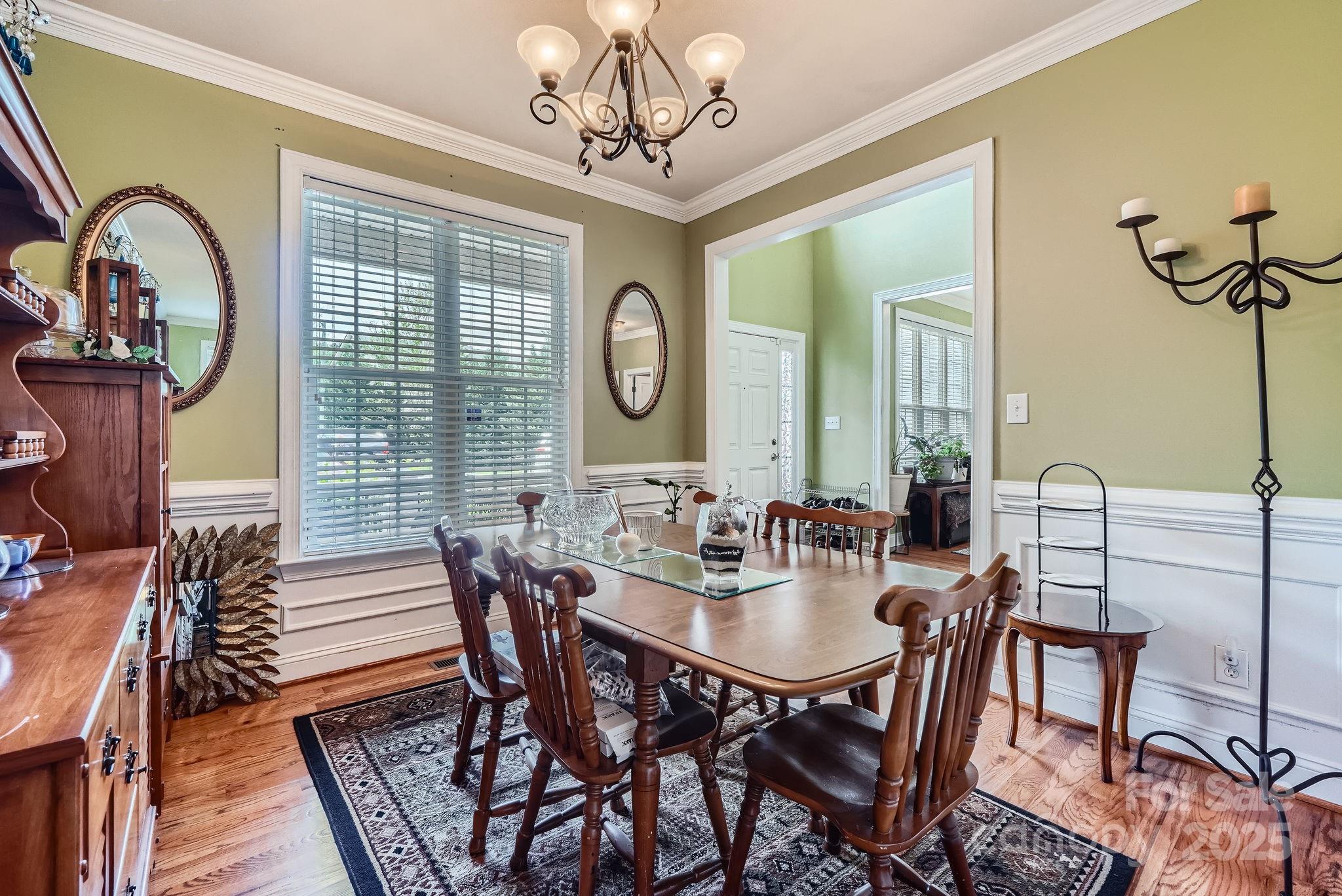 Charlotte, North Carolina 28213, United States, 4 Bedrooms Bedrooms, ,4 BathroomsBathrooms,Residential,Under Contract,112251