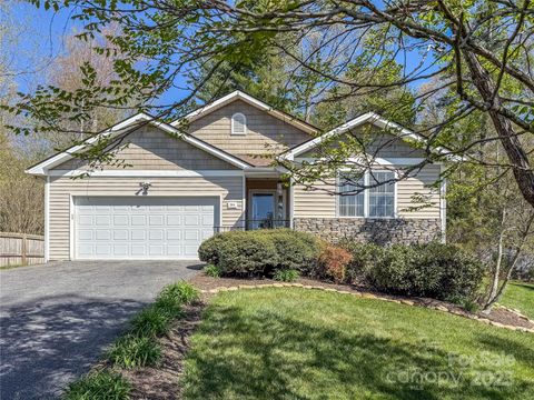 204 Karla Circle Hendersonville NC 28739