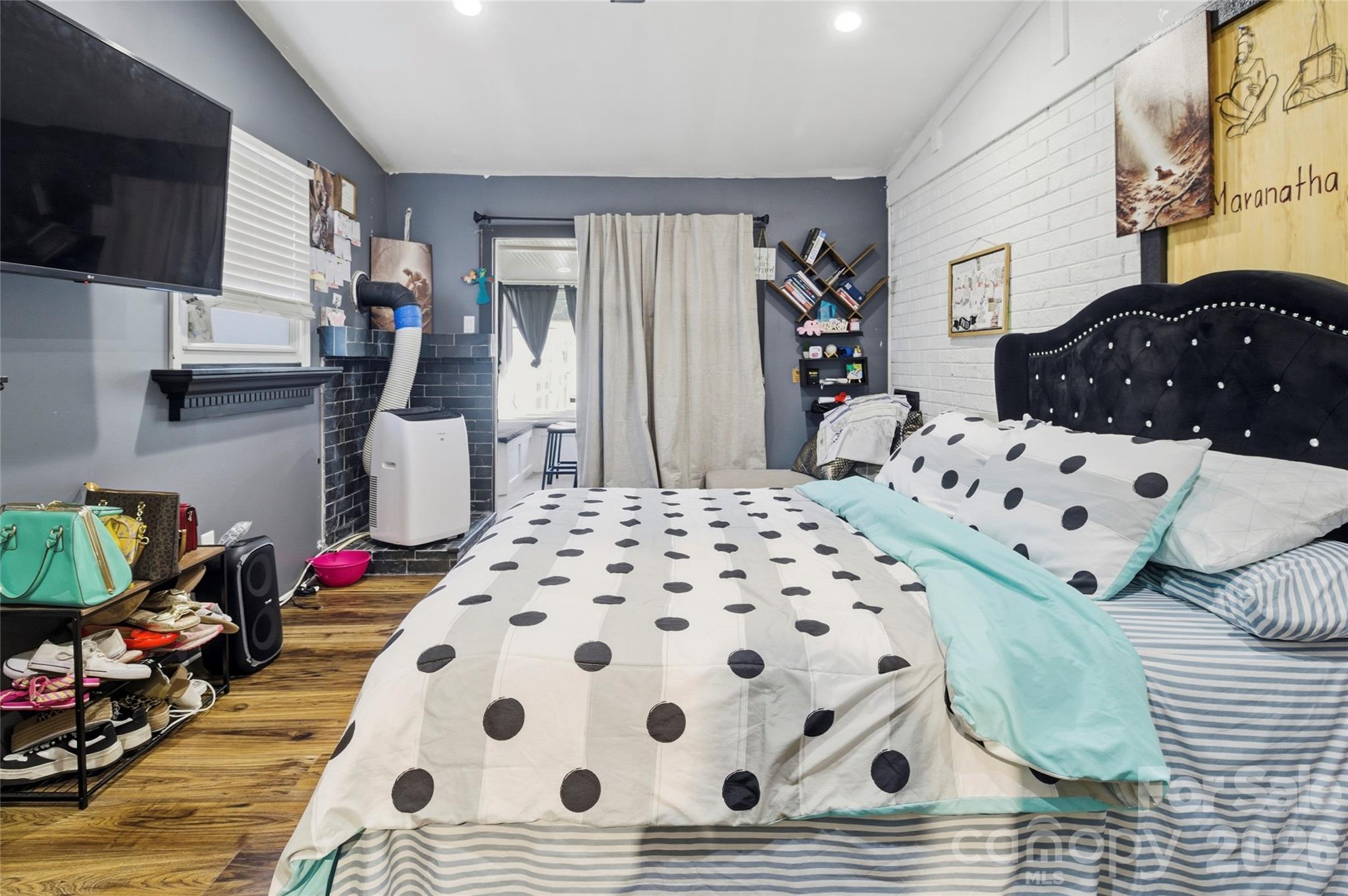 Sunset Park - Residential