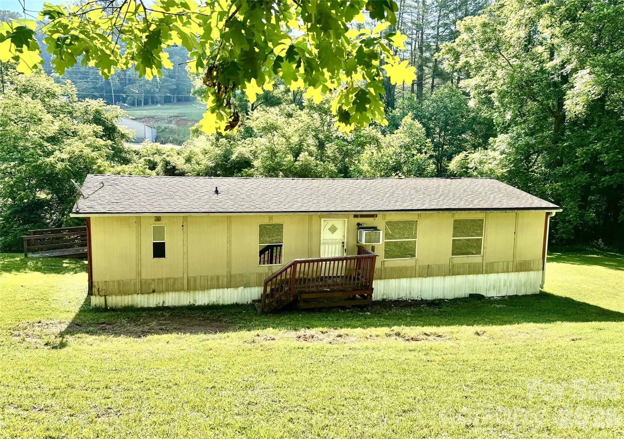 8 White Oak Drive
