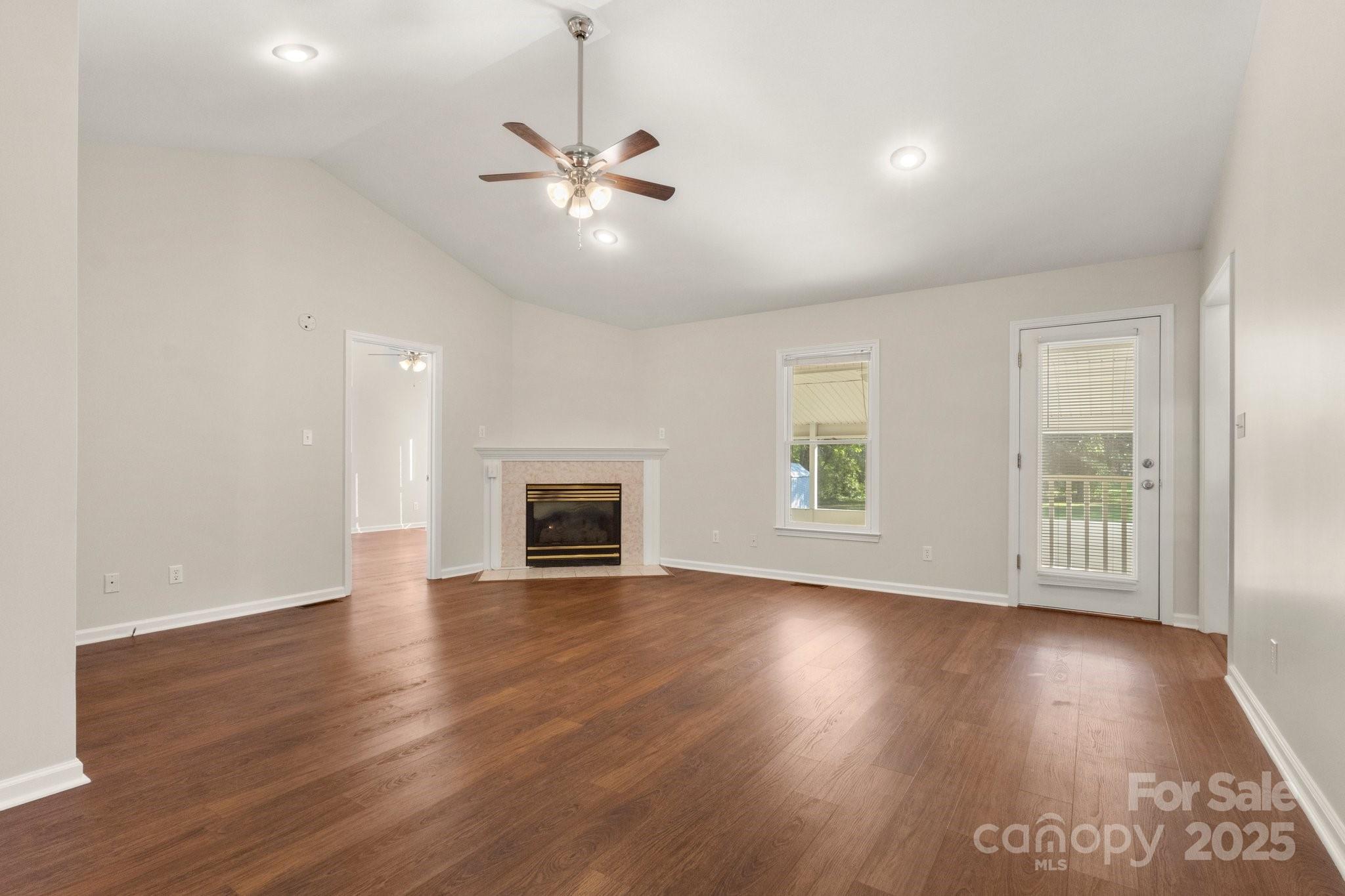 Red Oaks - Residential