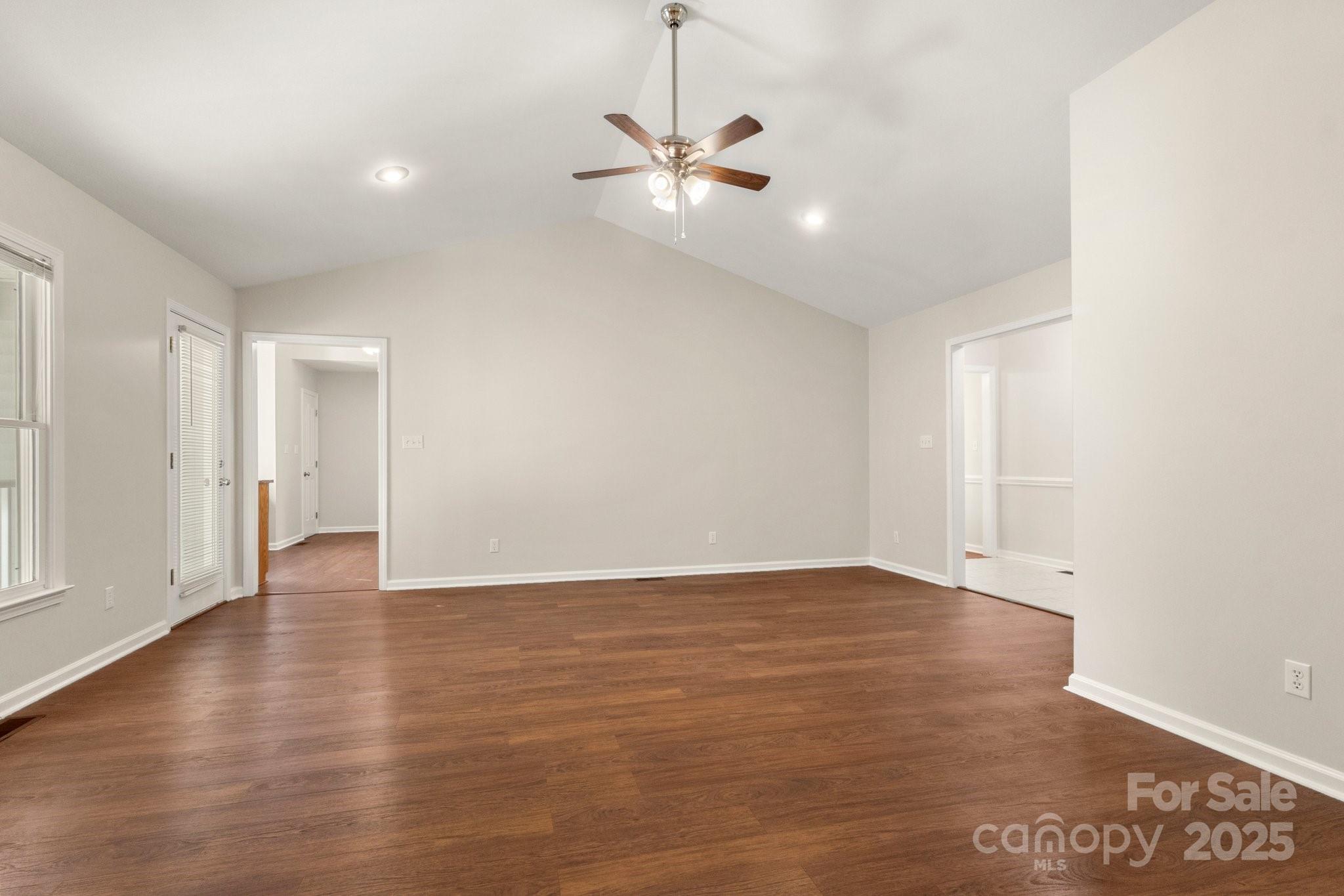 Red Oaks - Residential