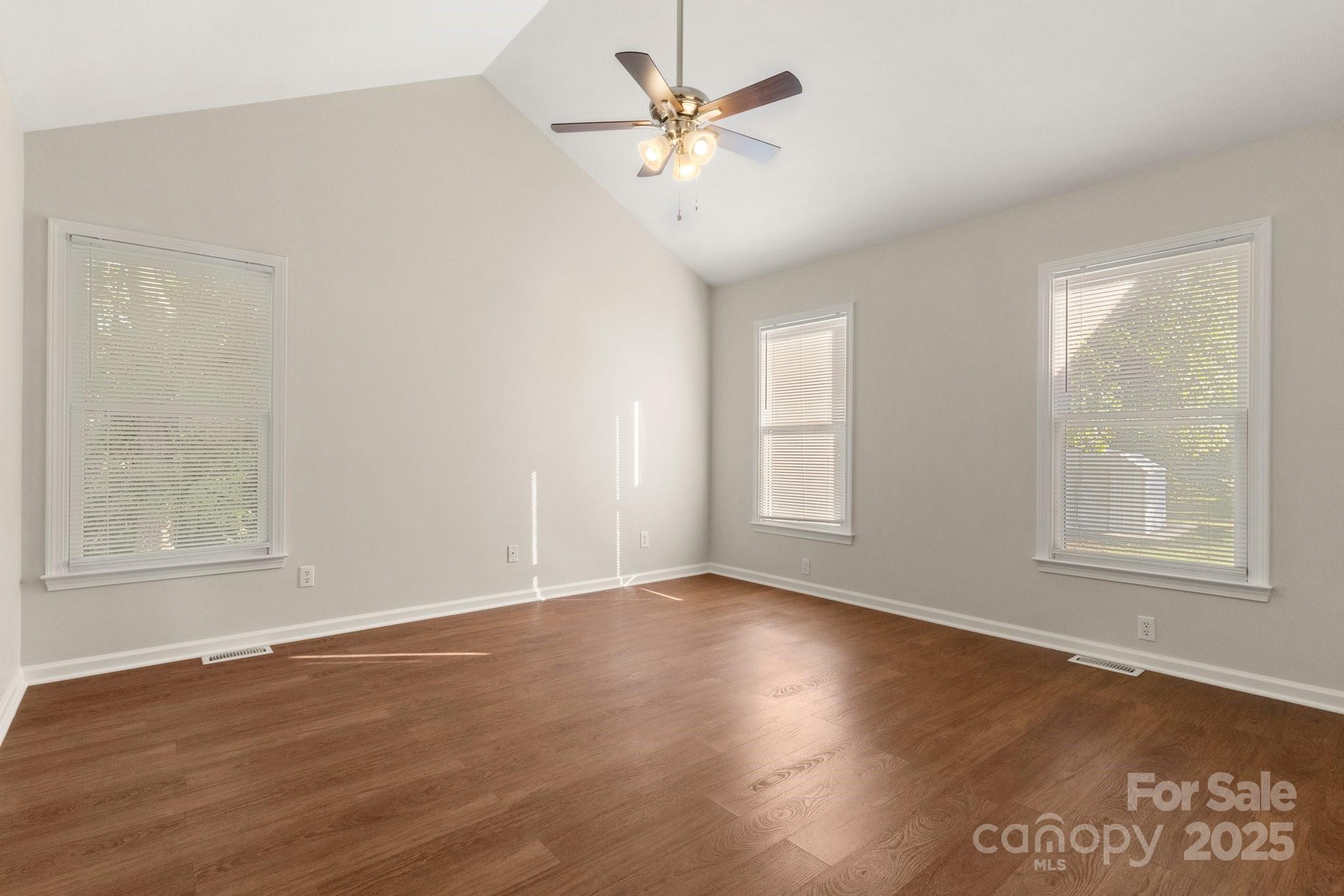 Red Oaks - Residential