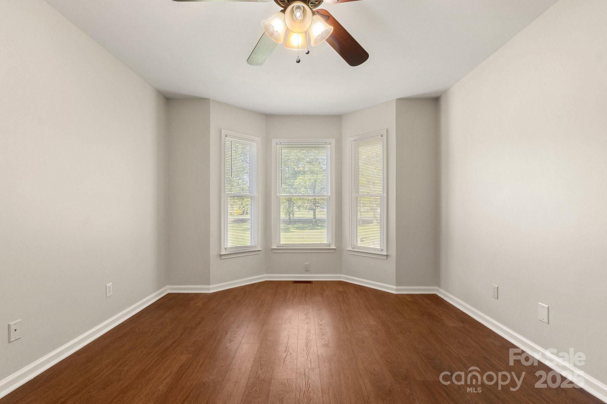 Red Oaks - Residential