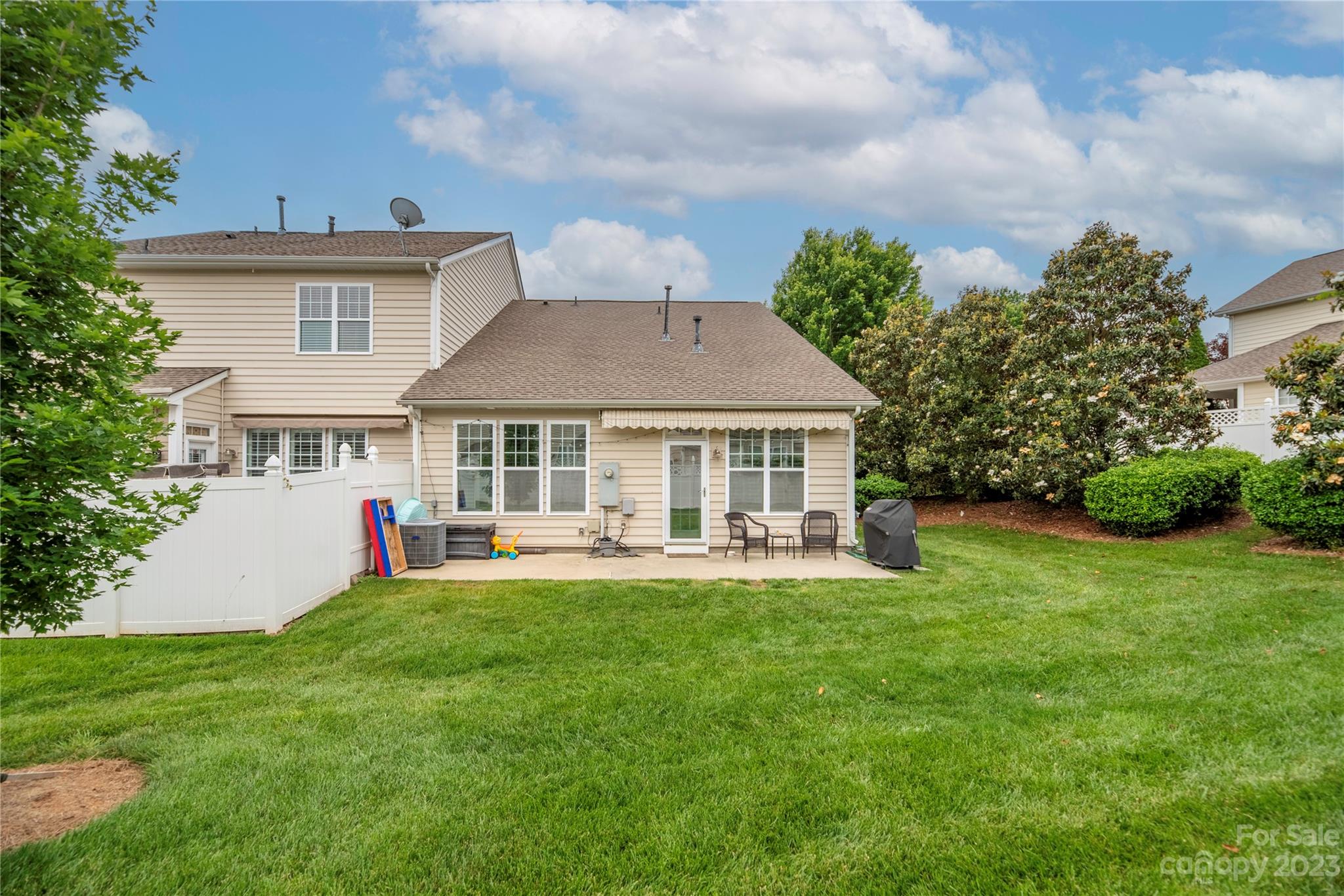 Waters Edge - Residential