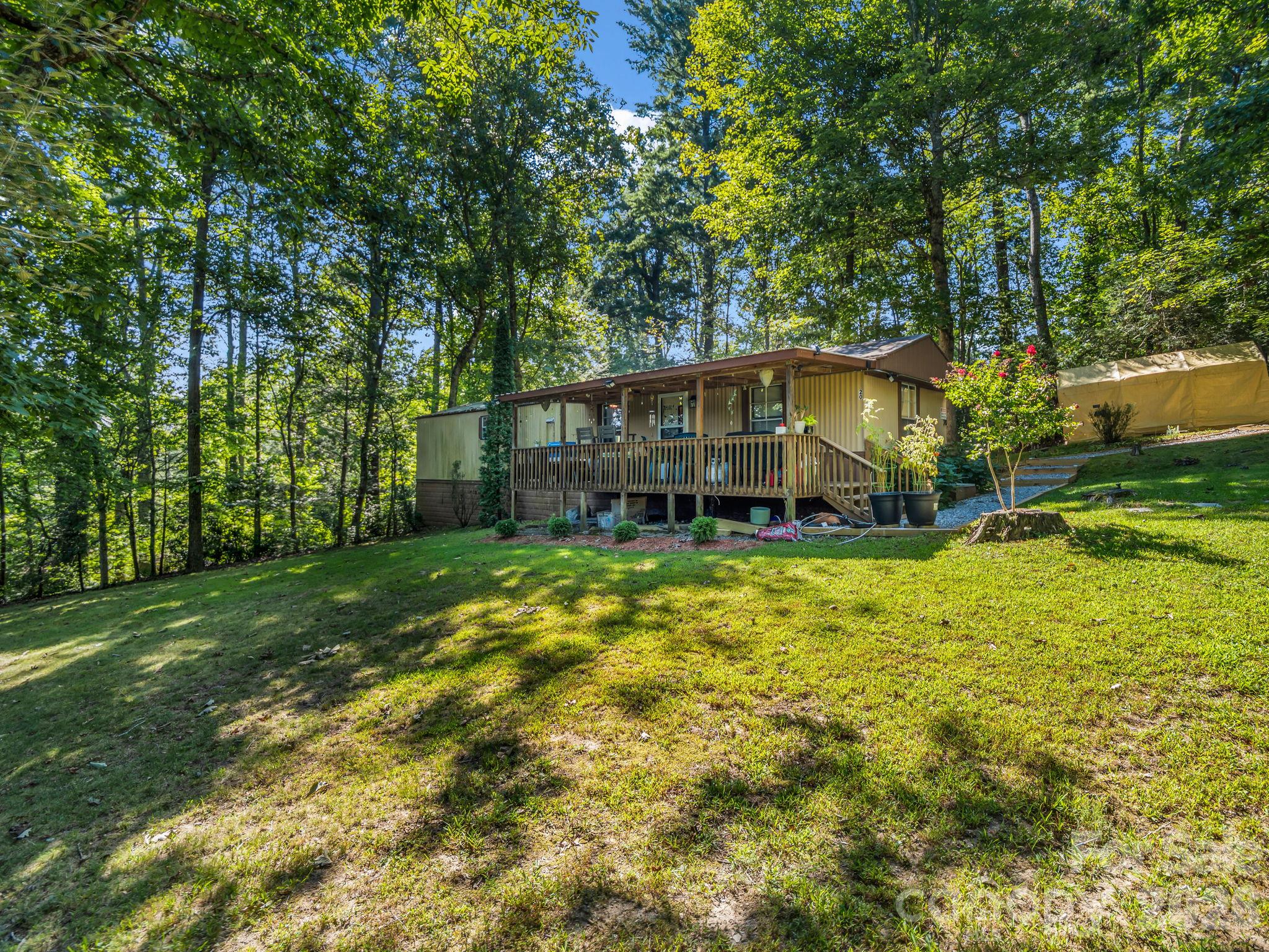 20 Jones Hillock Drive