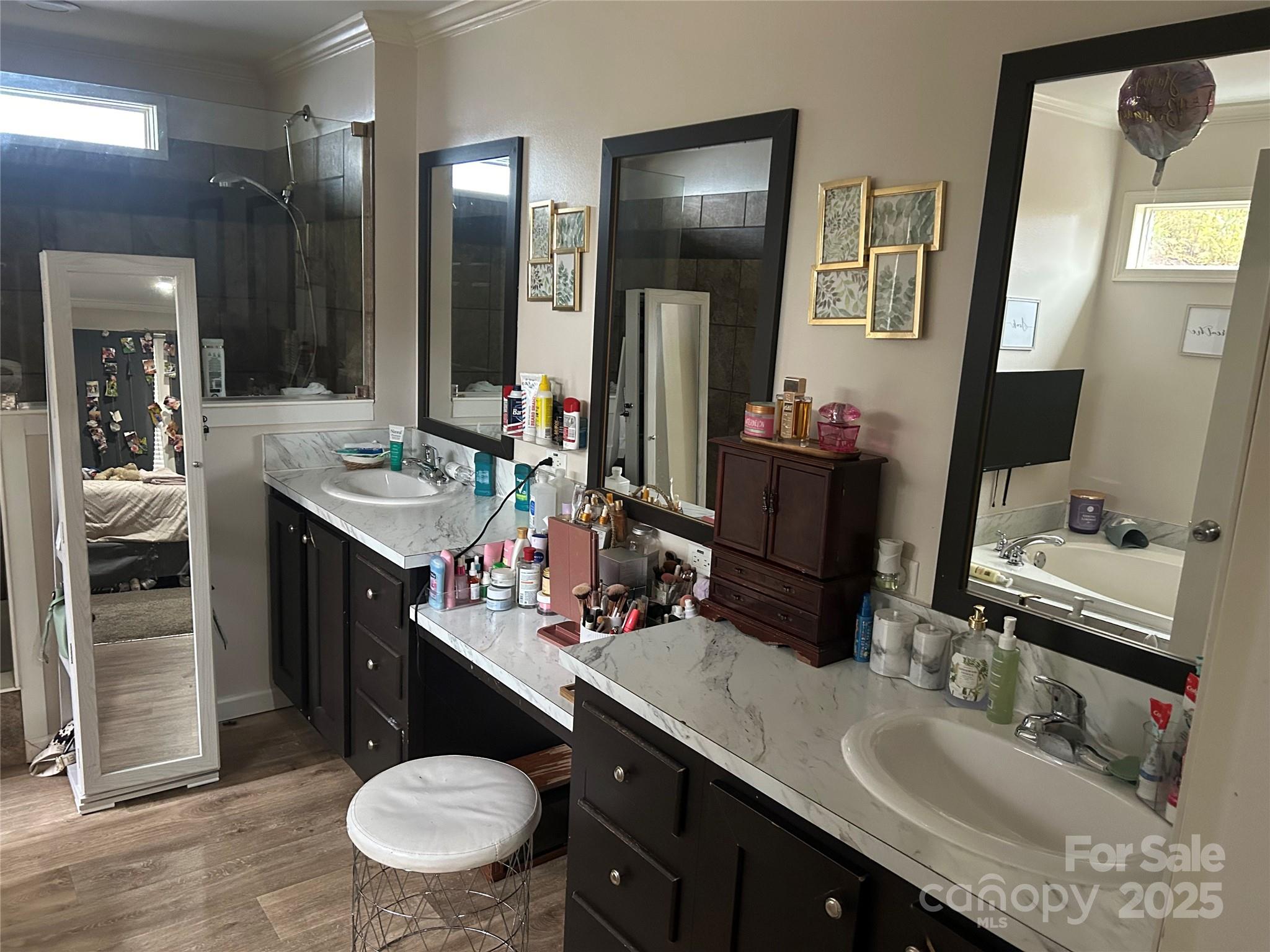 415 Rovingwood Drive