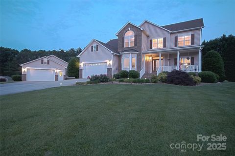 100 Oakwood Meadow Drive Mooresville NC 28115