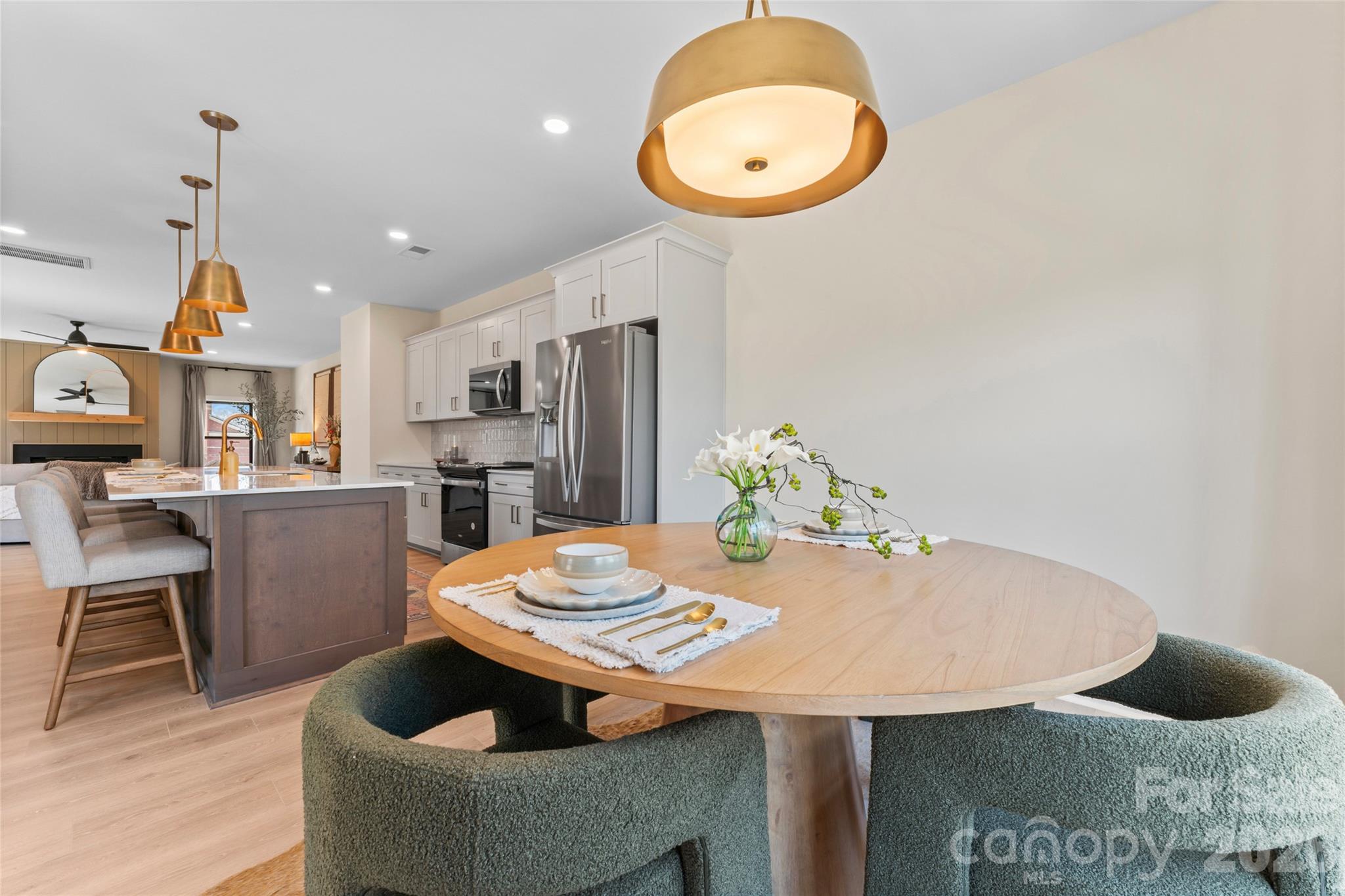 512 Mystic Park Alley 2