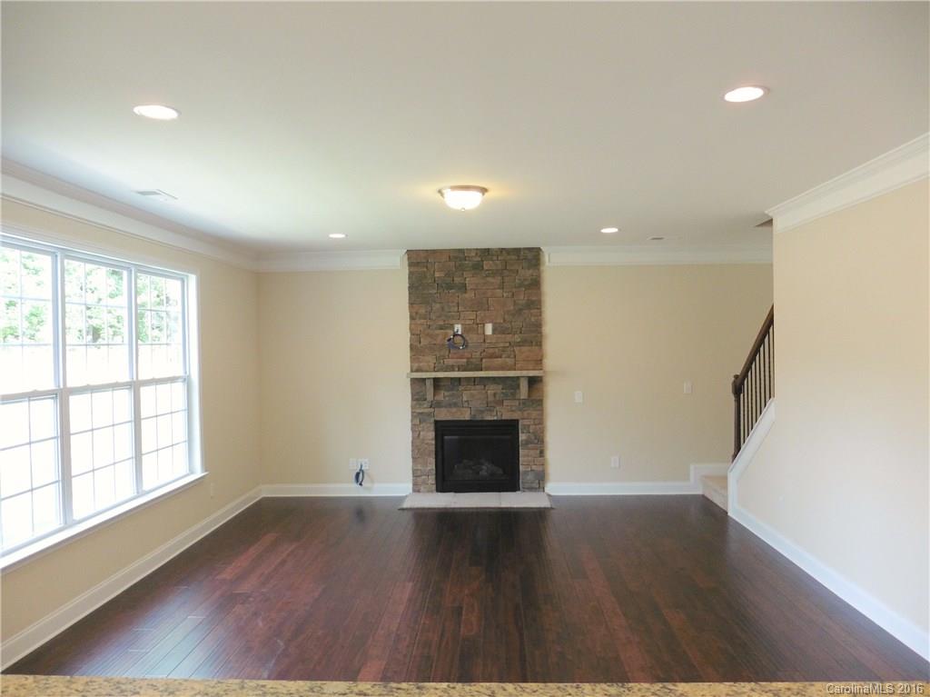 Lake Ridge - Residential