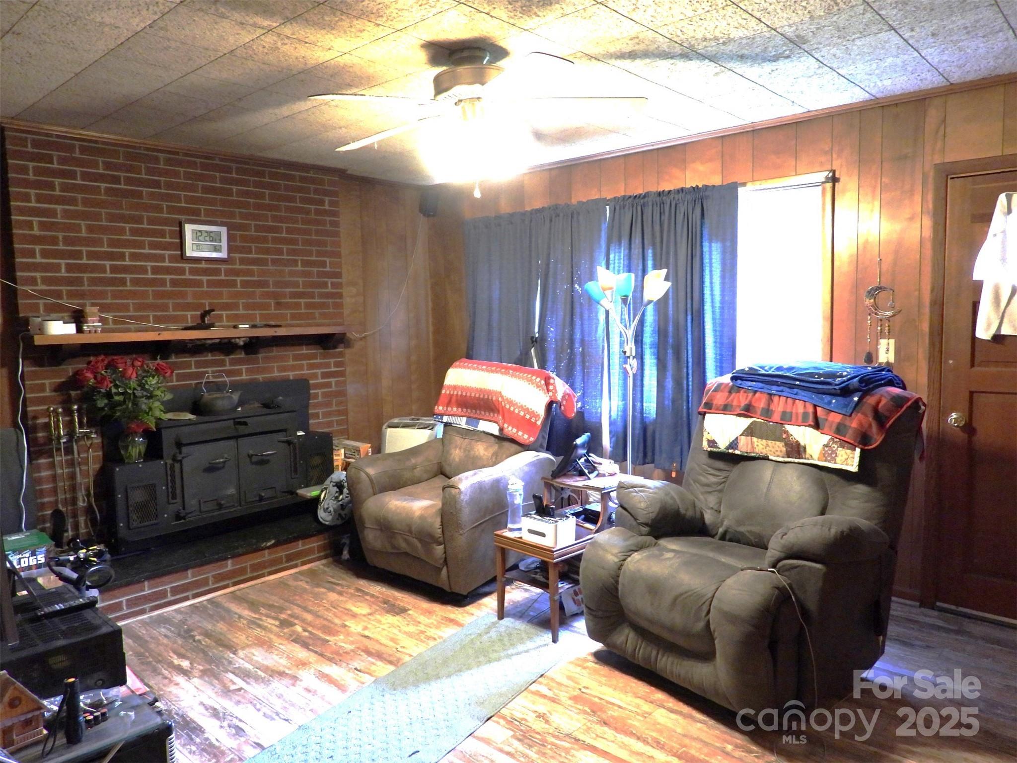613 Hungry Creek Road