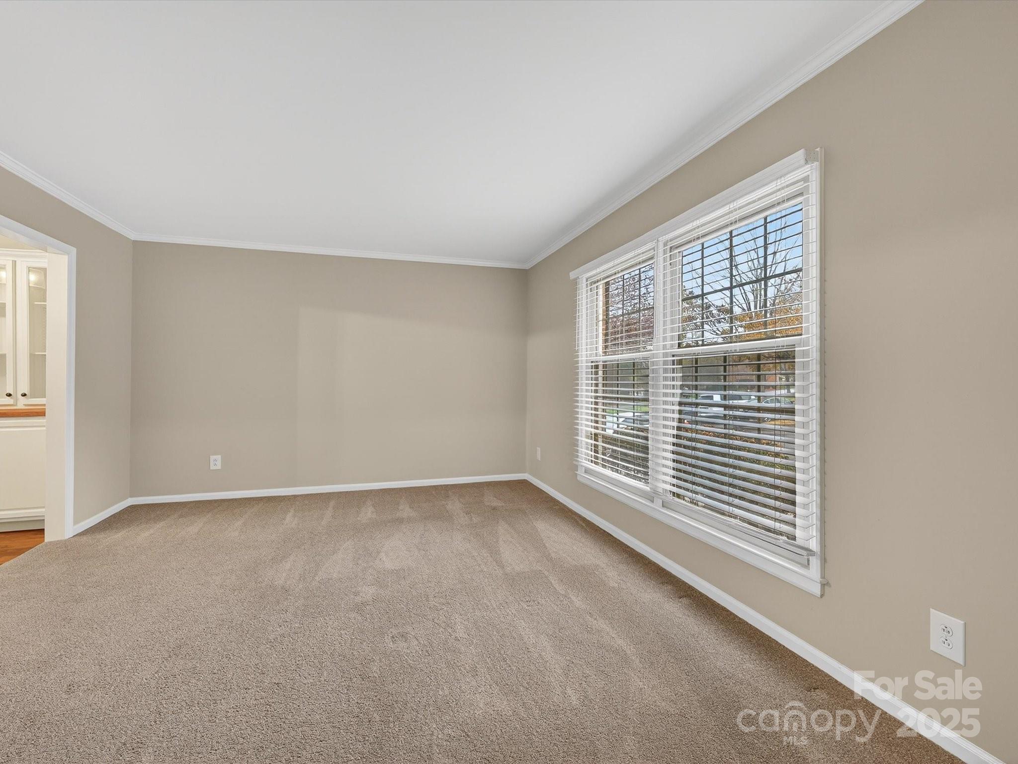 6723 Constitution Lane