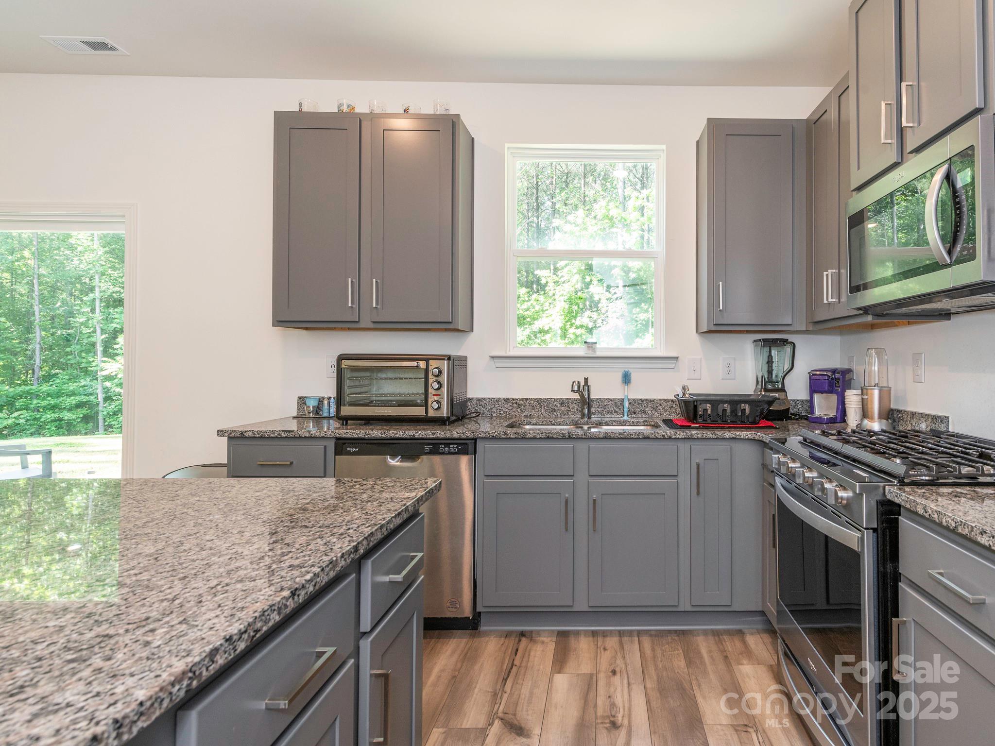 11010 Redcoat Hill Lane