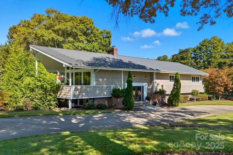 Photo of 1380 Carmen Lane, Gastonia, NC 28054 (MLS # 4304621)