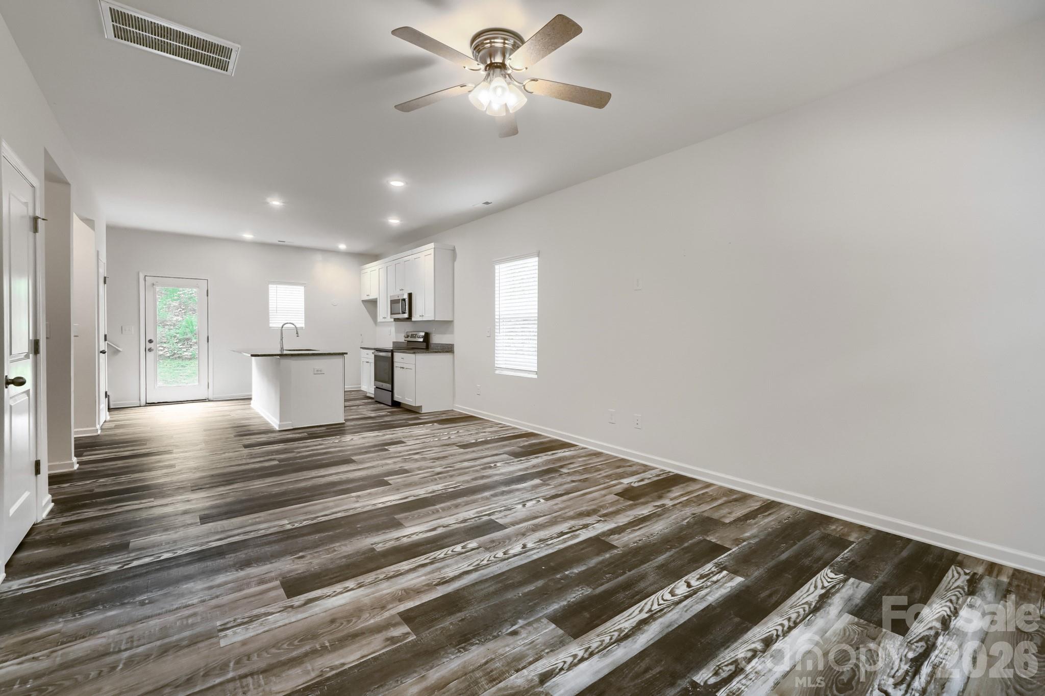 244 Valleybrook Lane