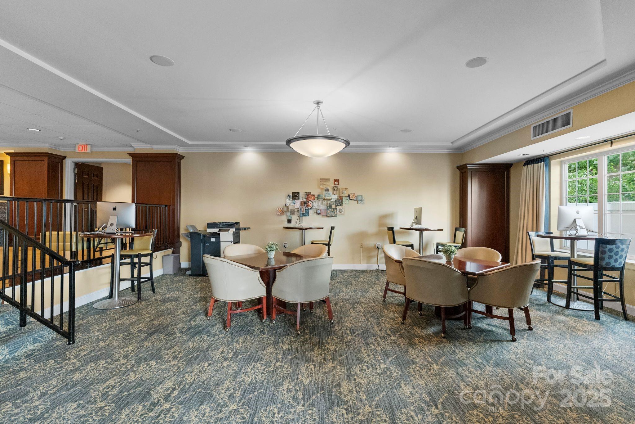 Fifth And Poplar - Residential