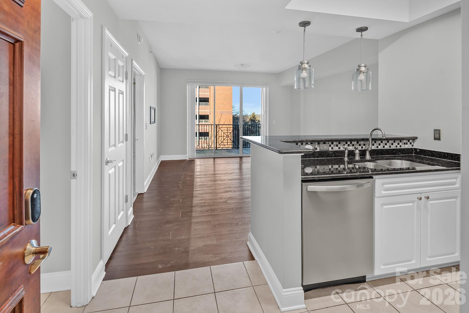 300 W 5th Street 339