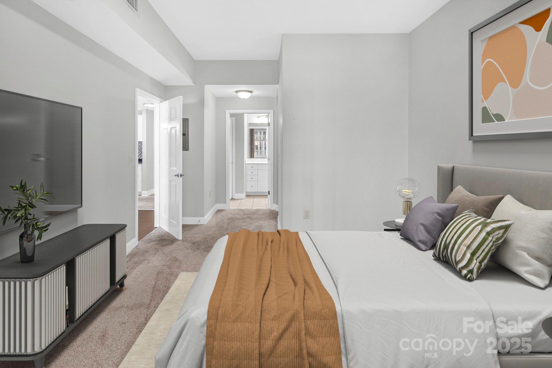 Fifth And Poplar - Residential