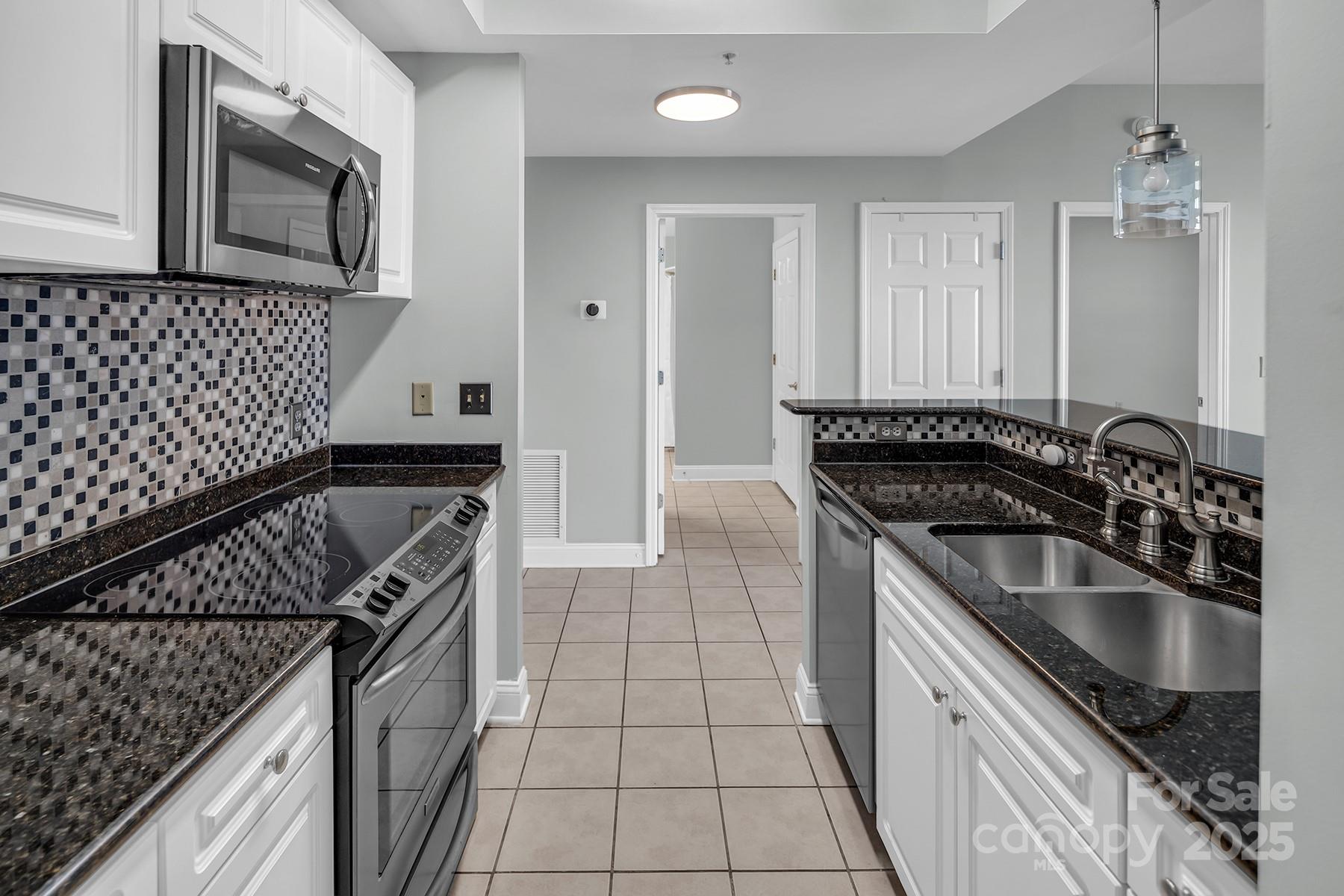 Fifth And Poplar - Residential