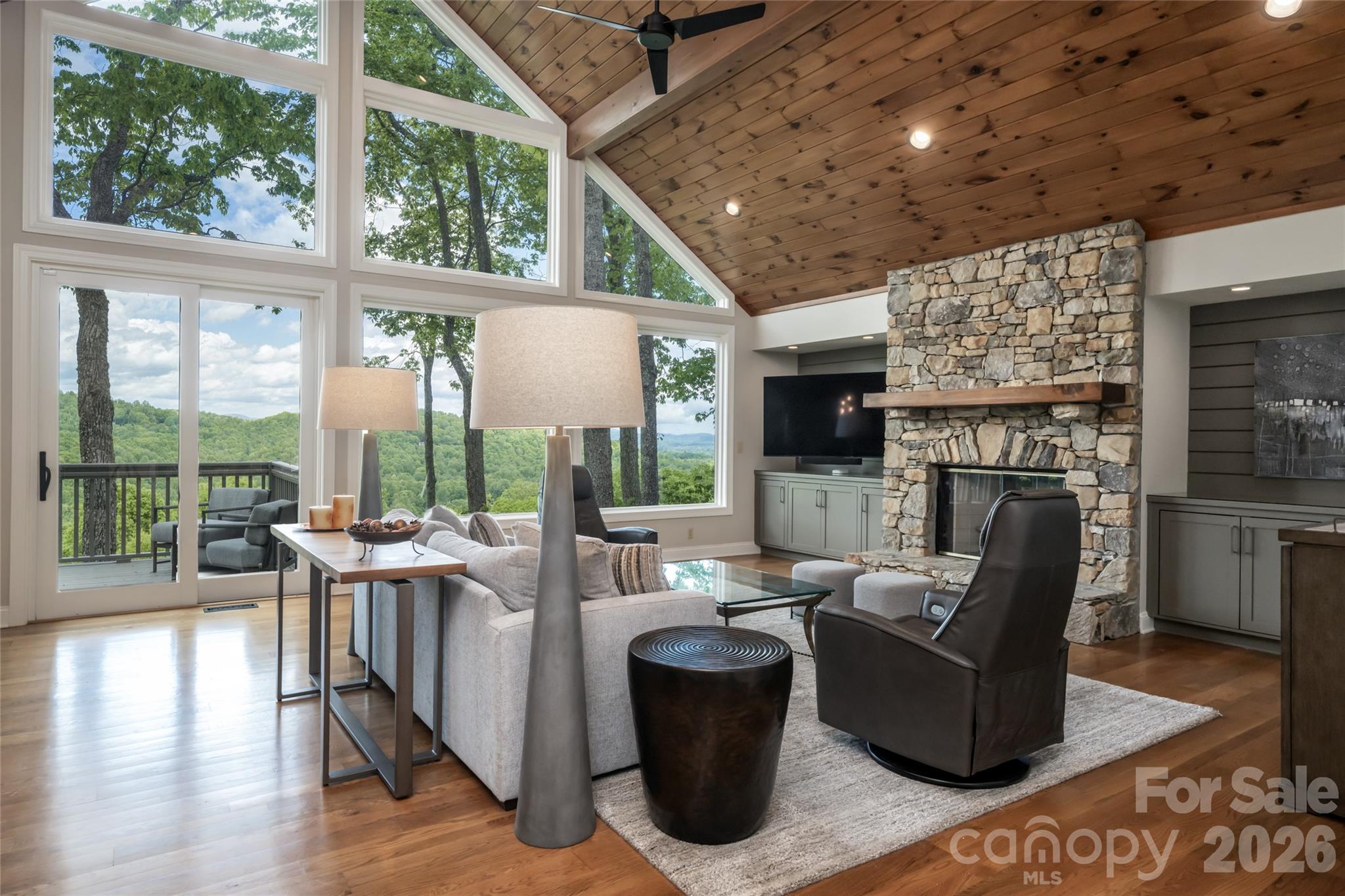 12 Spring Ridge Lane