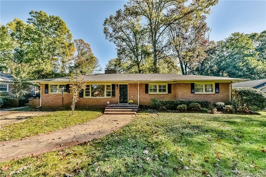 Charming brick ranch located in popular upscale Providence Park. Minutes from great restaurants, shops, HT & uptown Charlotte.This home has just been painted—inside & out! The 1 story floorplan w/beautiful hardwoods offers easy living. Special features include an updated KT w/a spacious BK room. Appliances are SS. The large LR has a beautiful raised hearth on the FP. The deck & large screened porch w/ skylights are perfect for warm weather entertaining.