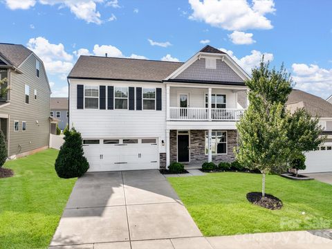 Photo of 7122 Astella Way, Lancaster, SC 29720 (MLS # 4398895)