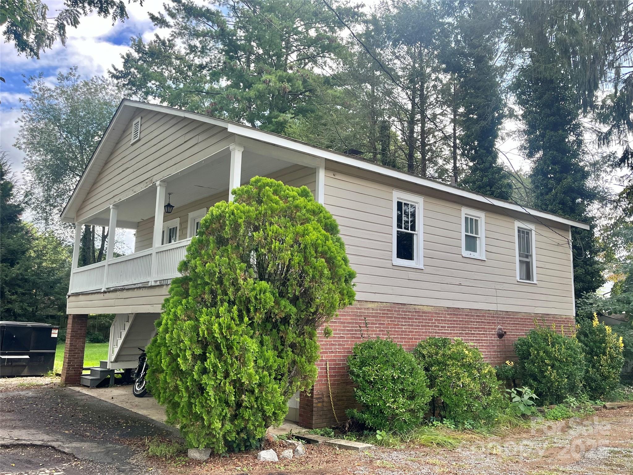 152 Walnut Street