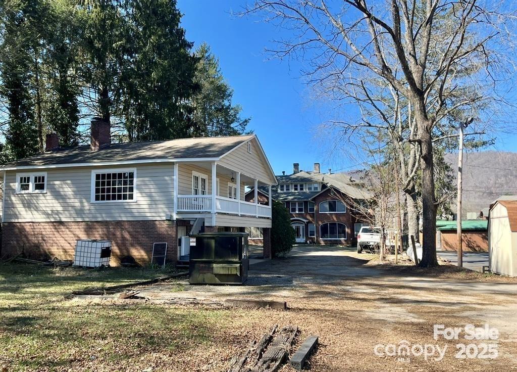152 Walnut Street