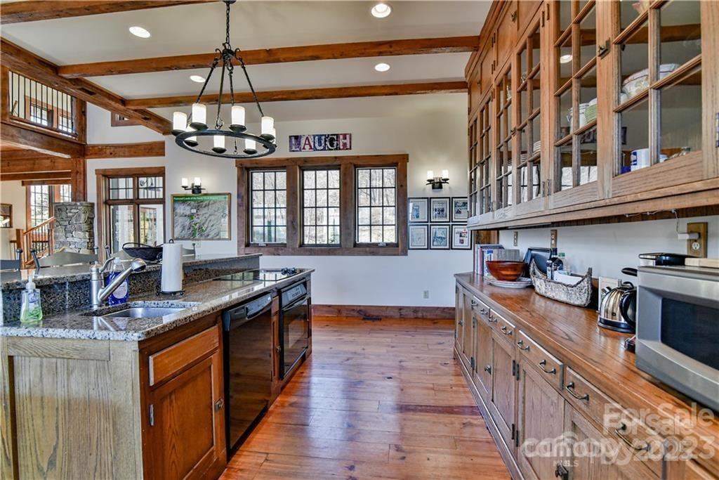 Whisper Mountain - Land