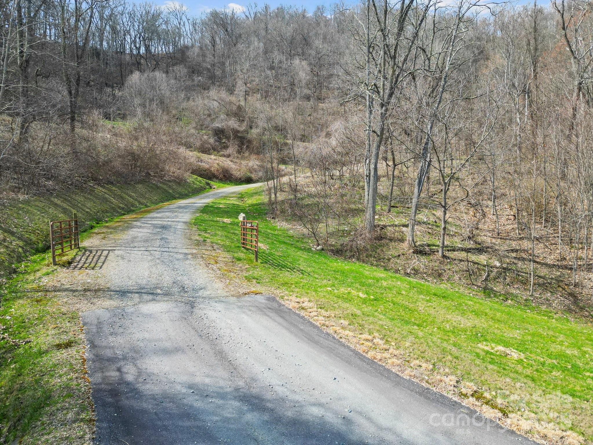 Whisper Mountain - Land