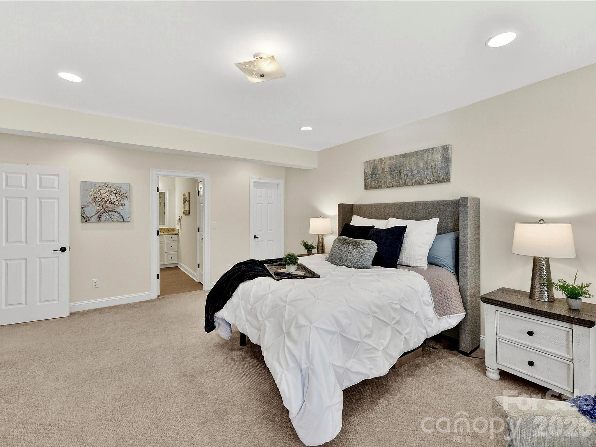 Regency at Palisades - Residential