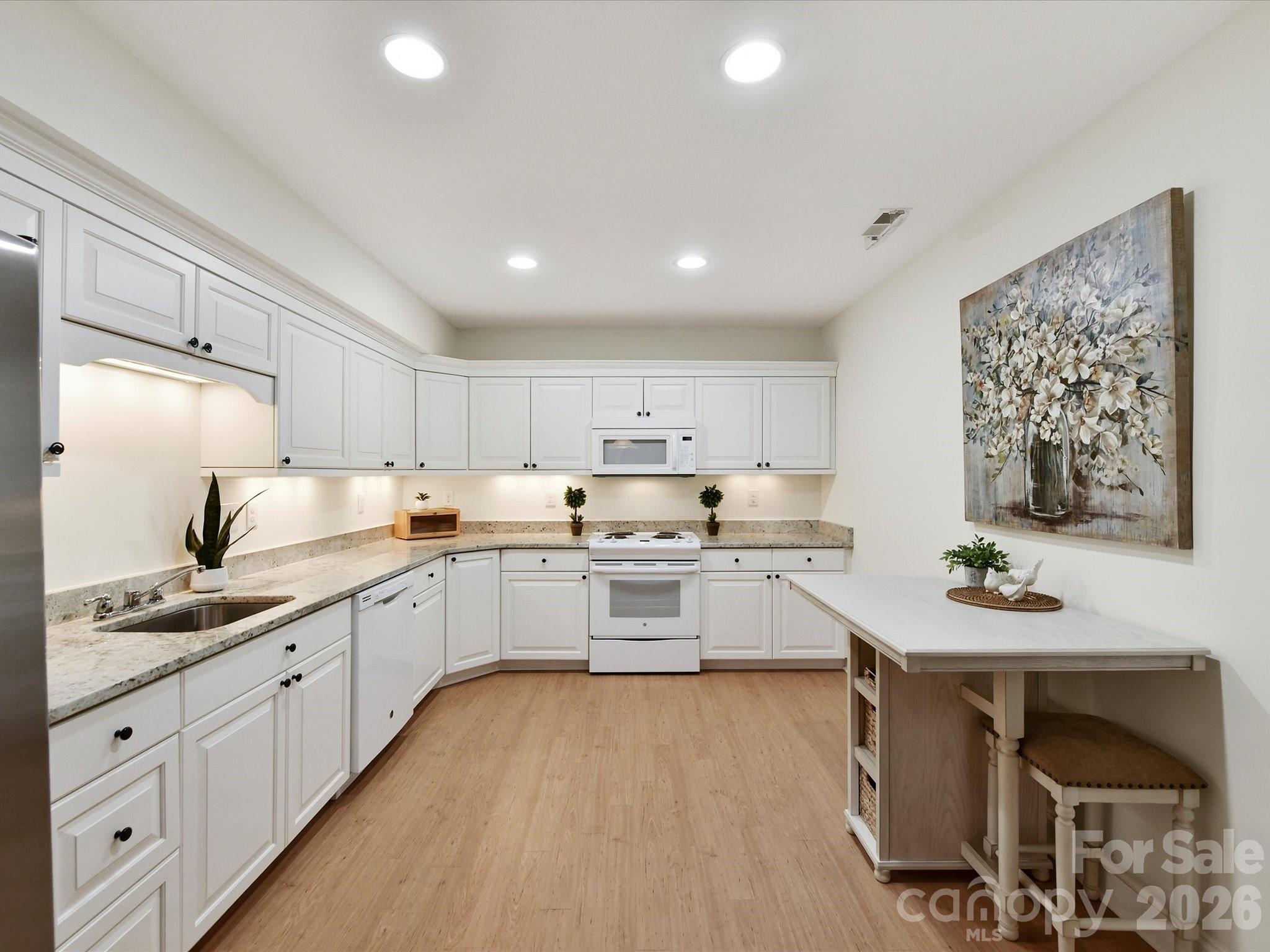 Regency at Palisades - Residential