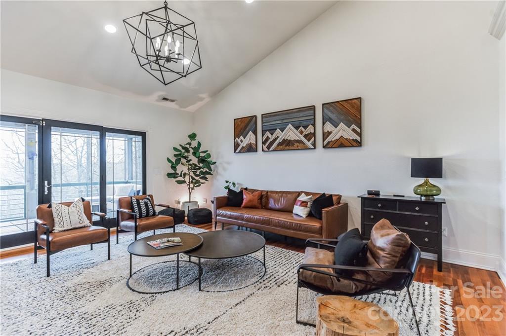 Gaston Mountain - Residential