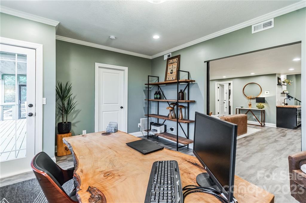 Gaston Mountain - Residential