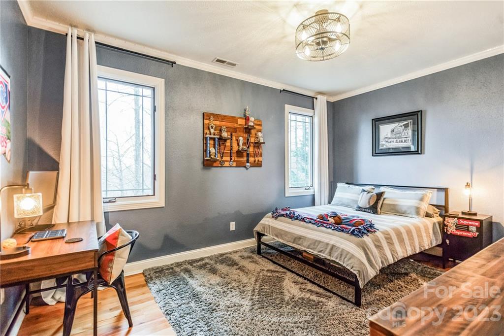 Gaston Mountain - Residential