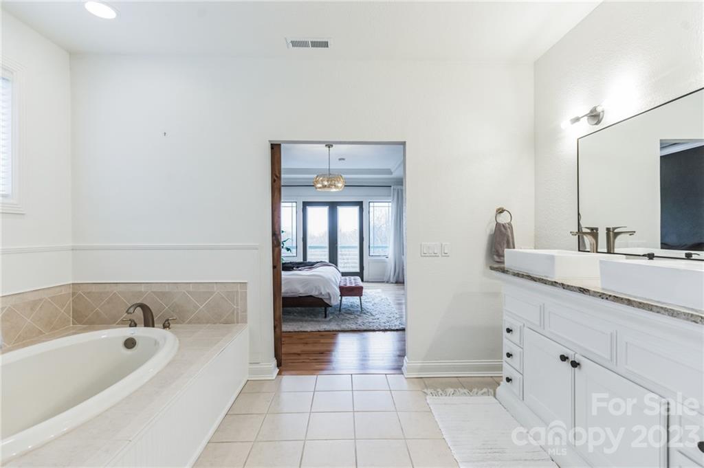 Gaston Mountain - Residential